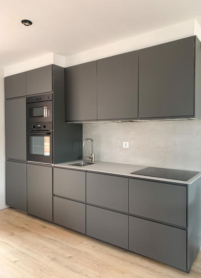 ACOGEDOR APARTAMENTO CON TERRAZA Y PARKING Publico EN COMILLAS Esterno foto